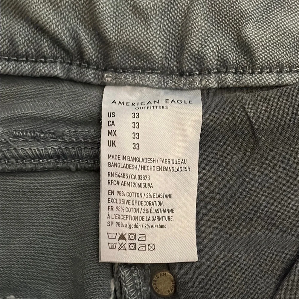 American Eagle Outfitters Gray Distressed Jean Shorts - Picture 3 of 7